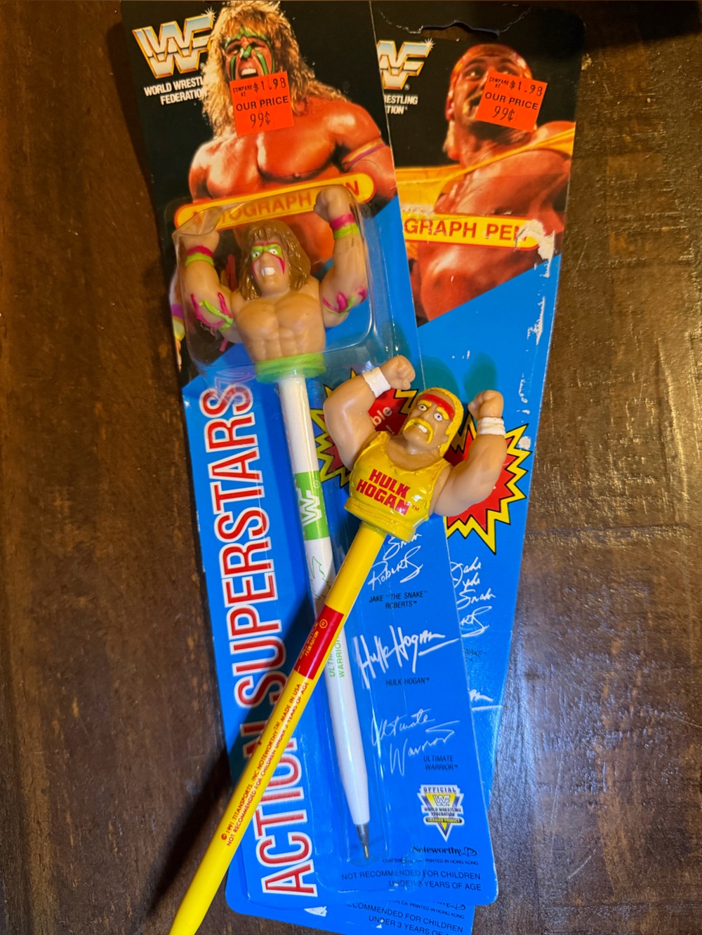VTG 1991 WWF Wrestling Hulk Hogan & Ultimate Warrior Autograph Pens